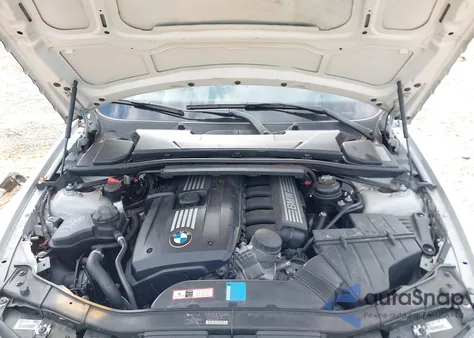 2011 BMW 328I xDrive z USA, uszkodzony, nr VIN WBAPK5C50BA659235